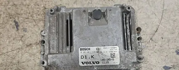 Volvo V50 Engine control unit/module 0281011775 31211076 4N5112A650BB