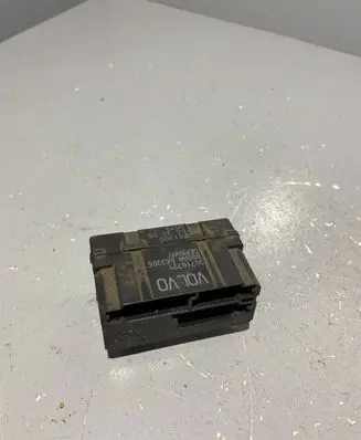 Volvo XC70 Other control units/modules 30710791 063305 201900