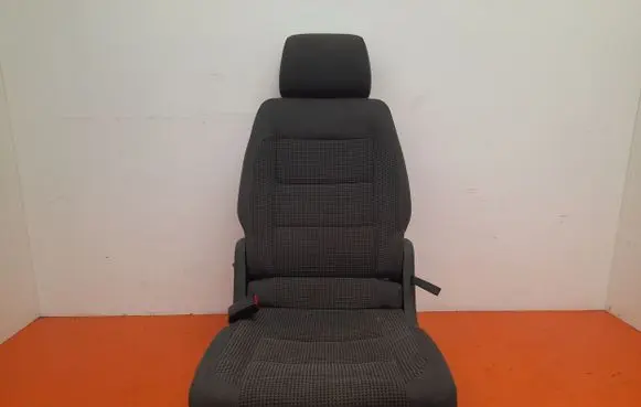 Volkswagen Touran I Rear seat 