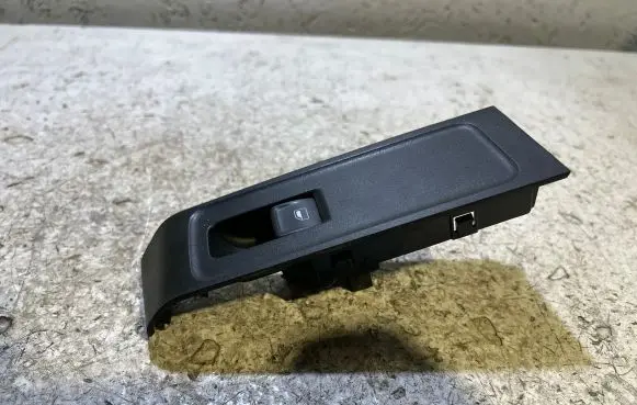 Skoda Fabia Mk3 (NJ) Electric window control switch 6V1867172
