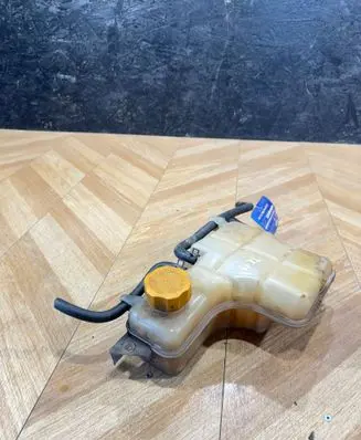 Chevrolet Epica Coolant expansion tank/reservoir 95989975