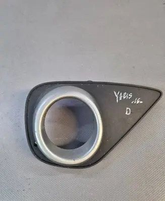Toyota Yaris Front fog light trim/grill 814810D260 520300D050 521250D040
