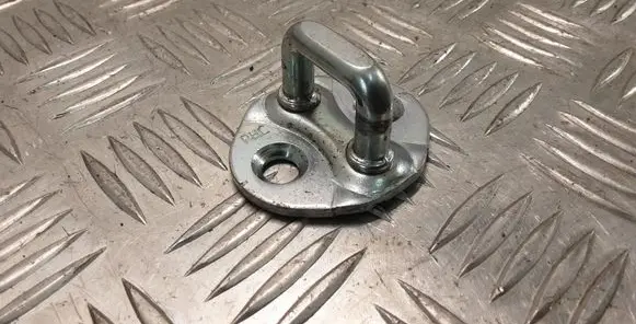 KIA Sportage Front door lock loop/hook striker 