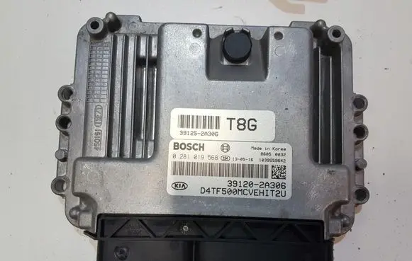 KIA Optima Engine control unit/module ECU 0281019568