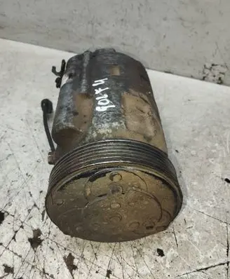 Volkswagen Golf IV Air conditioning (A/C) compressor (pump)