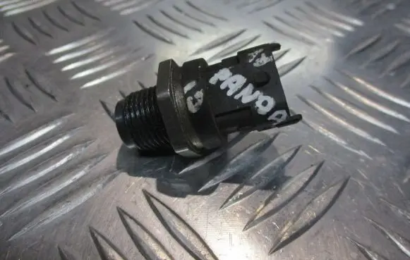 Fiat Panda II Fuel pressure sensor 