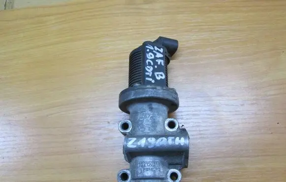 Opel Zafira B EGR valve 55215031