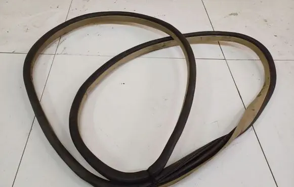 Mercedes-Benz R W251 Rubber seal front coupe door 
