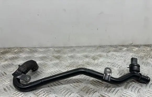 Volkswagen PASSAT B6 Engine coolant pipe/hose 5N0121070