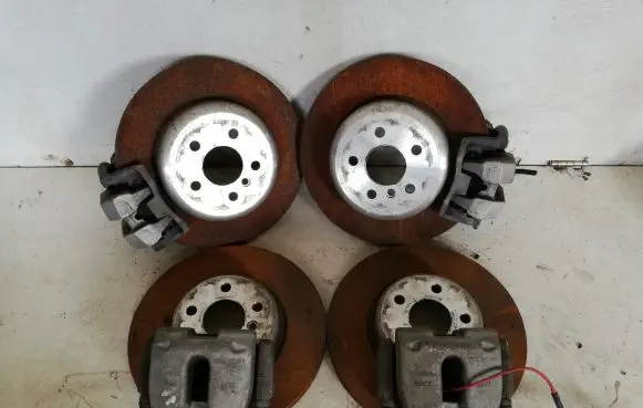 BMW 3 G20 G21 Brake discs and calipers set 6883980 6883979 6880072