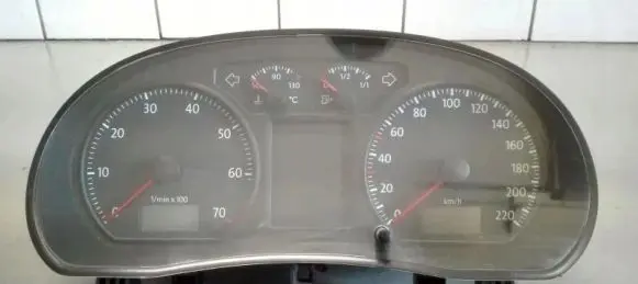 Volkswagen Polo IV 9N3 Speedometer (instrument cluster)