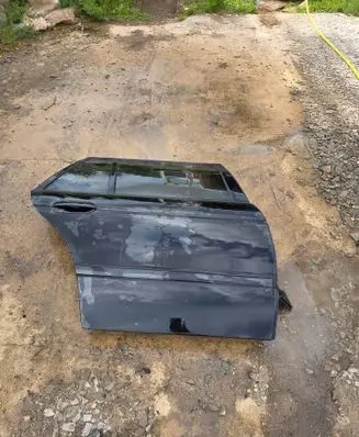 BMW 5 E39 Rear door