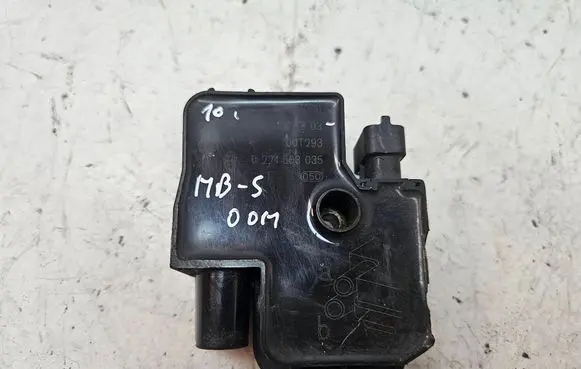 Mercedes-Benz S W220 High voltage ignition coil A0001587803