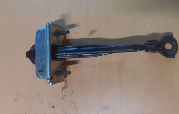 Chevrolet Malibu Rear door check strap stopper 1192 D17318