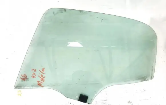 Peugeot 206 Rear door window glass