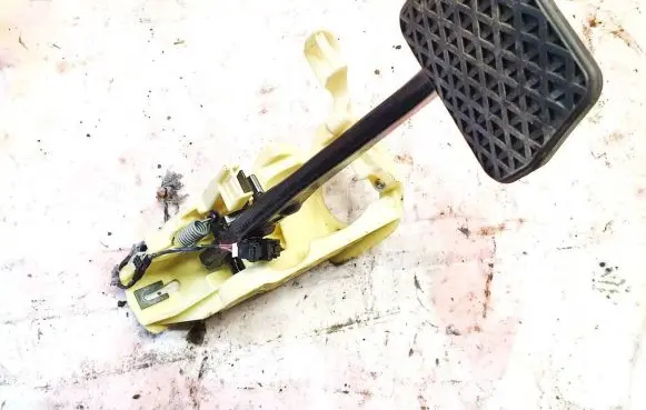 BMW 5 GT F07 Brake pedal