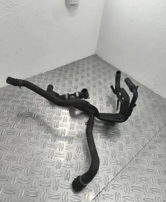 Volkswagen Golf VII Engine coolant pipe/hose 04L121064AF 5Q0122101GJ 5Q0122101CL