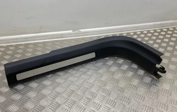 Volvo XC60 Front sill trim cover 31448015
