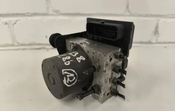 Audi A4 S4 B8 8K ABS Pump 8K0907379P 7346K0440