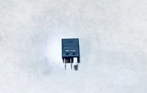 Mitsubishi Colt Other relay mb953382 050332a