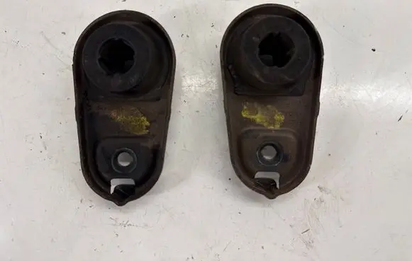 Ford Mustang VI Muffler mount bracket/holder FR335A242AC