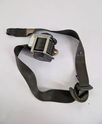 Volkswagen Scirocco Front seatbelt 6151098