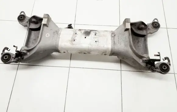 Citroen C6 Rear subframe 9640718710 9640718610 2428P0681404056
