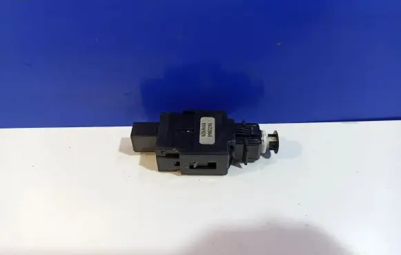 Volvo XC90 Brake pedal sensor switch 8622064