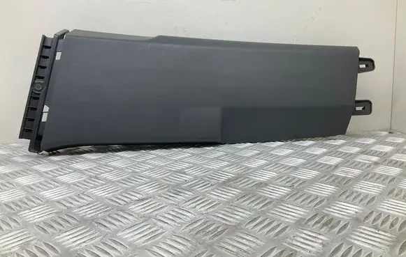 (B) pillar trim (bottom)
