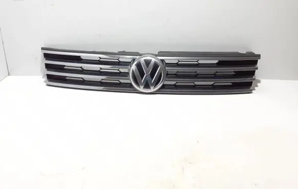 Volkswagen Touareg II Front grill 7P6853651J