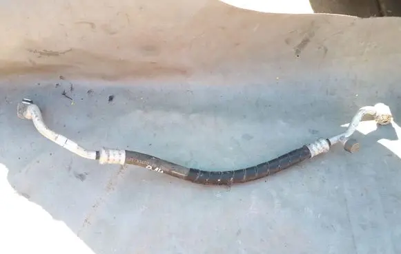 Subaru Outback Air conditioning (A/C) pipe/hose 73424AJ000