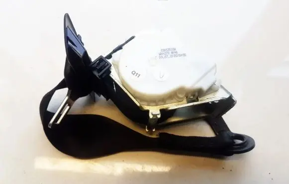 Mercedes-Benz C AMG W204 Middle seatbelt (rear) 33053533A 33054574F
