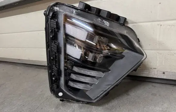 Hyundai Kona II Headlight/headlamp 92102BE100
