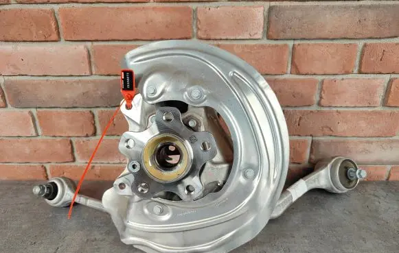 BMW X3 G01 Front wheel hub spindle knuckle 6882598