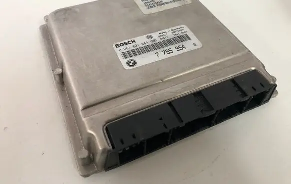 BMW 7 E38 Engine control unit/module 7785954 0281001844