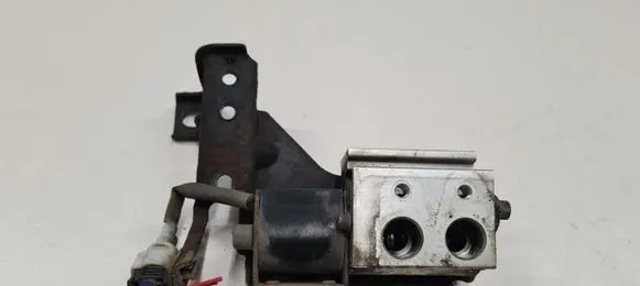 Toyota Corolla Verso E121 Air conditioning (A/C) expansion valve 