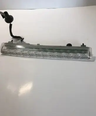 Subaru B9 Tribeca Third/center stoplight VC02020