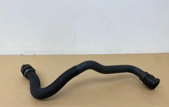 Peugeot 2008 II Engine coolant pipe/hose 9824409380 R226052