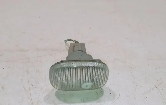 Toyota Corolla E120 E130 Front fender indicator light