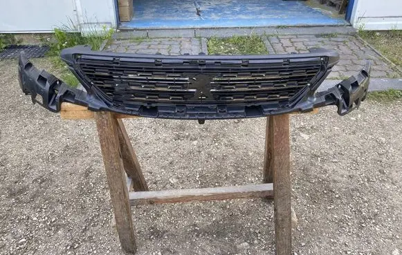 Peugeot 308 Front grill 99894477