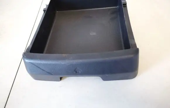 Opel Antara Glove box 0500121