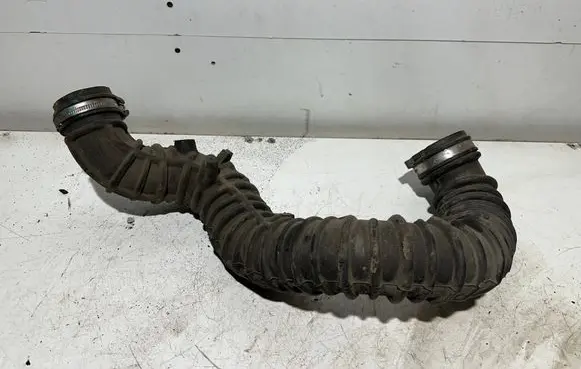 Renault Trafic II (X83) Intercooler hose/pipe 8200607748