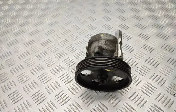Peugeot Partner Power steering pump 9639655480