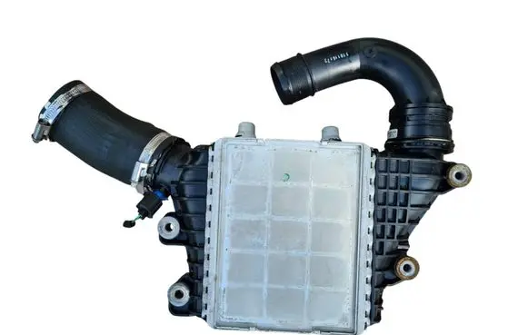 Land Rover Evoque I Intercooler radiator GJ329L440AB
