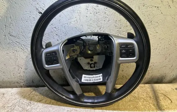 Chrysler 300C Steering wheel P1VY811X9AC 0171LPC1A02AY2