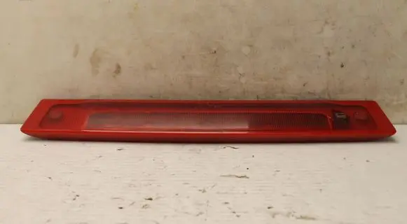 Volvo XC90 Third/center stoplight