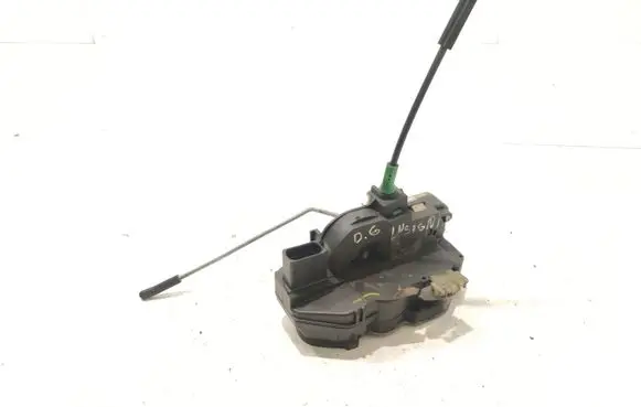 Opel Insignia A Front door lock 3023880