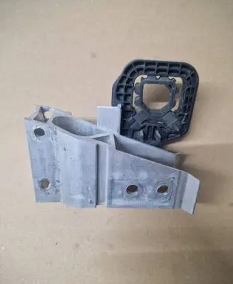 BMW 4 G22 G23 G24 G26 Radiator support slam panel bracket 7422236 8172340785 17119795624