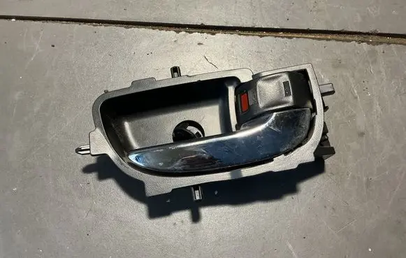 Toyota Aygo AB40 Front door interior handle 92057A2 692050D201 692050D271