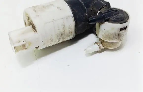 Volvo V60 Windscreen/windshield washer pump AV6117K624AA